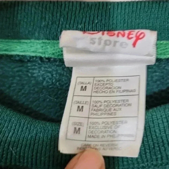 "Cozy Classic: Vintage Disney Winnie the Pooh Warm Sweater - Size Medium" - Picture 5 of 6